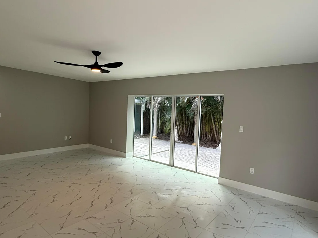 Photo of 507 SW North River Point Drive