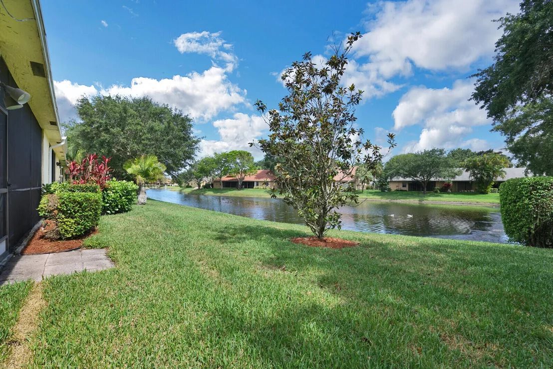 Photo of 10930 Lake Front Place