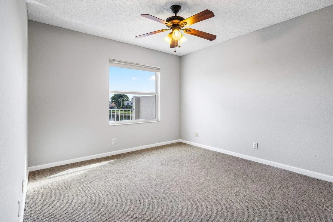 Photo of 18051 Clear Brook Circle