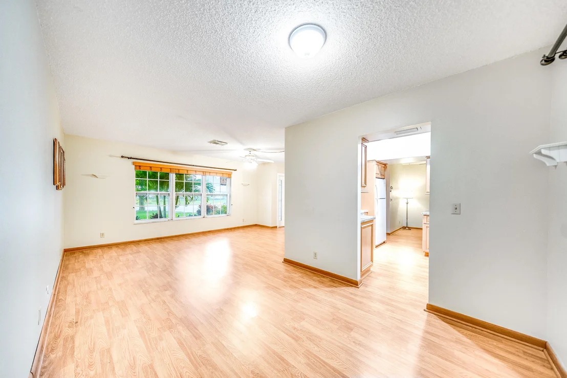 Photo of 501 Oak Terrace
