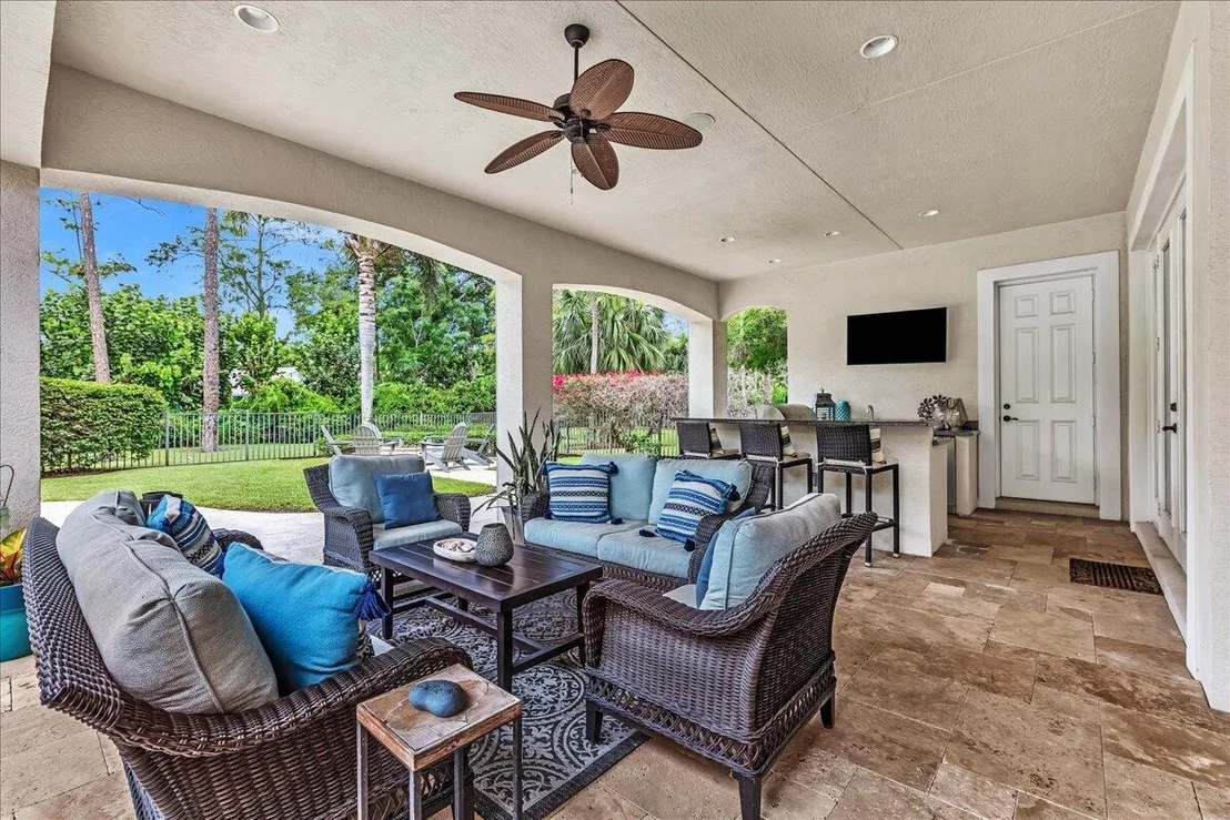Photo of 378 Squire Drive