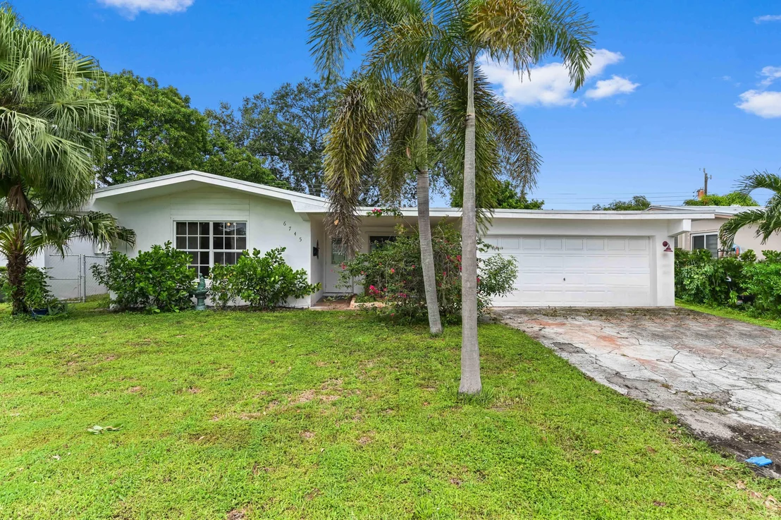 Photo of 6745 Camelia Drive