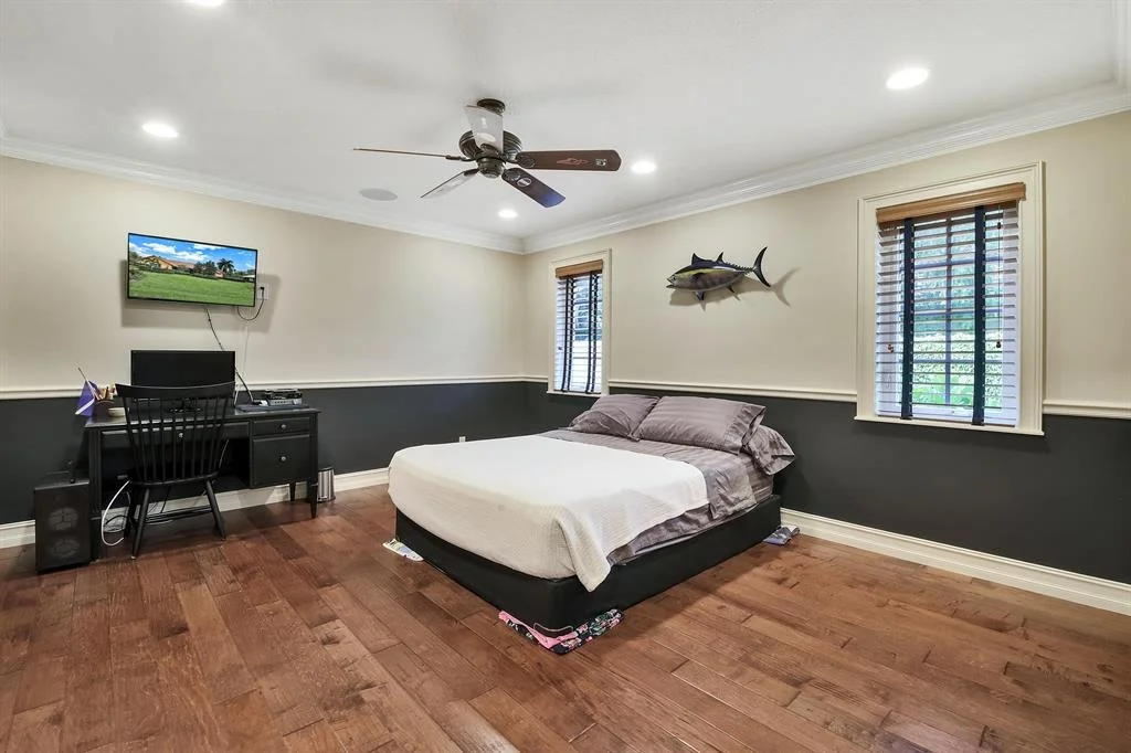 Photo of 4443 Pine Tree Drive