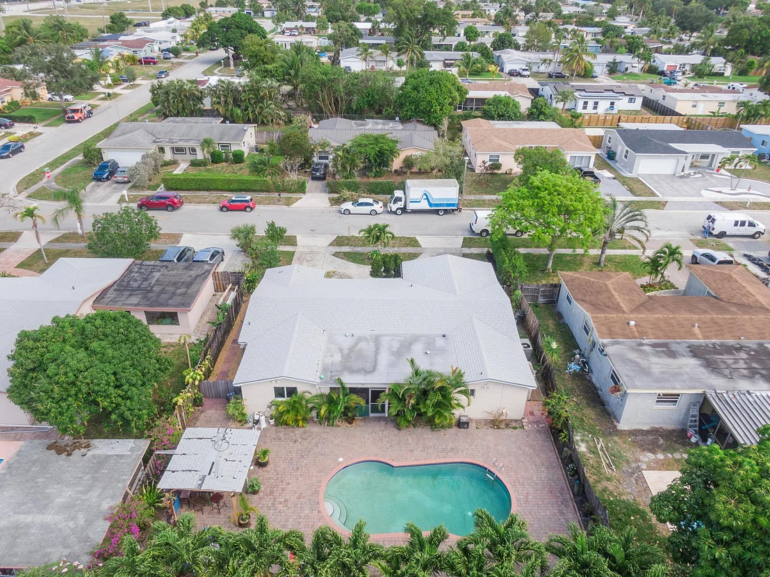 Photo of 6972 NW 8th Street
