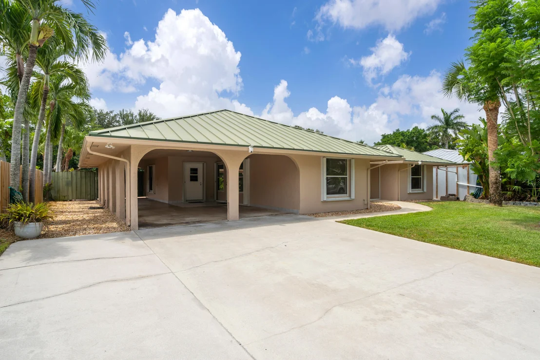 Photo of 1045 Coral Drive