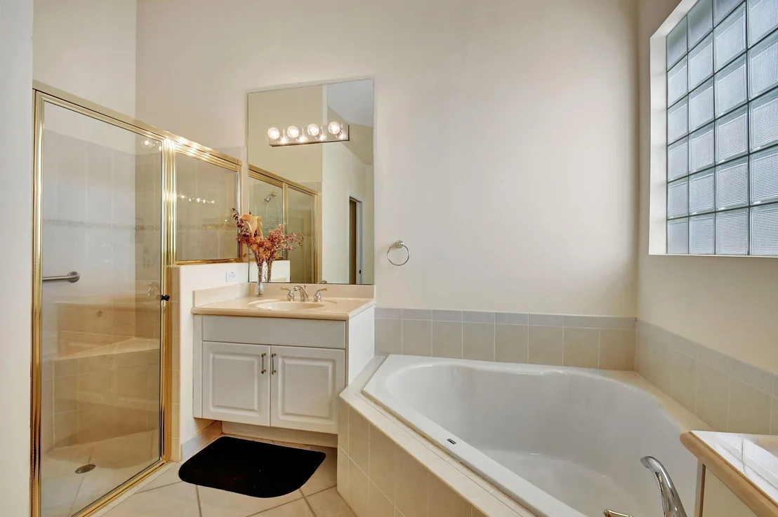 Photo of 7064 Demedici Circle