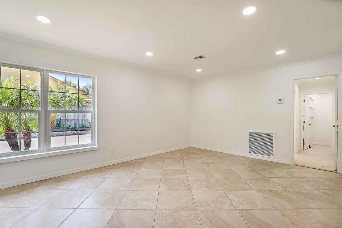 Photo of 4323 Redding Road