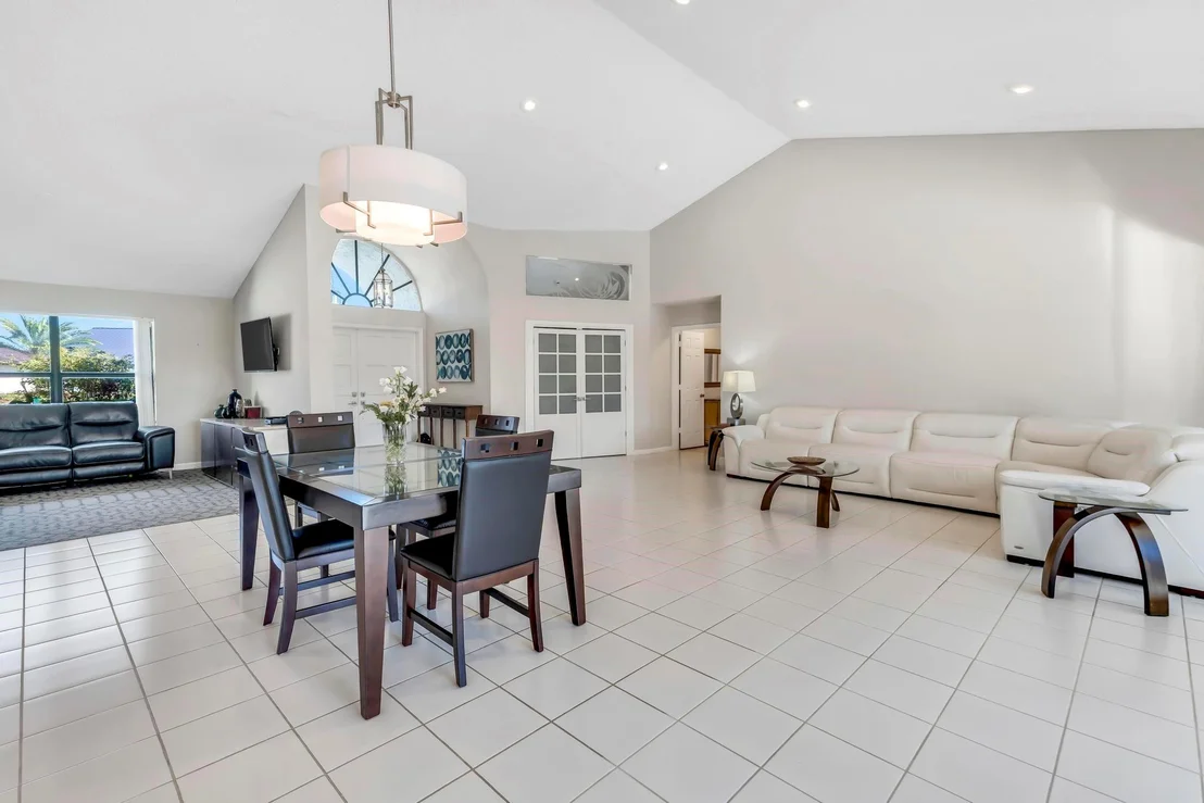 Photo of 10180 Silver Lake Drive