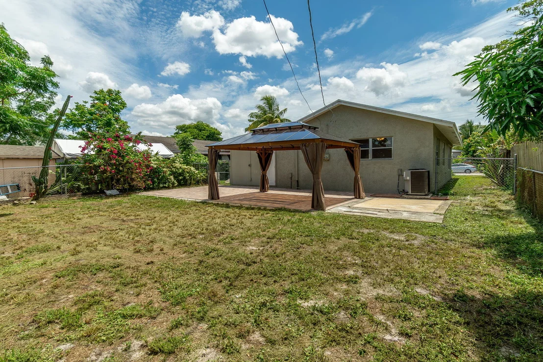 Photo of 217 Fleming Avenue