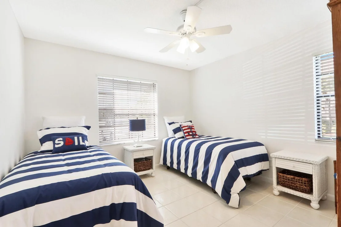 Photo of Unit A at 501 Pinecrest Circle
