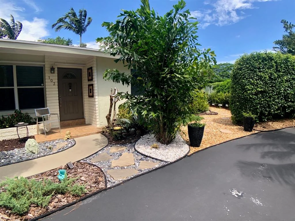 Photo of 103 SE 28th Avenue