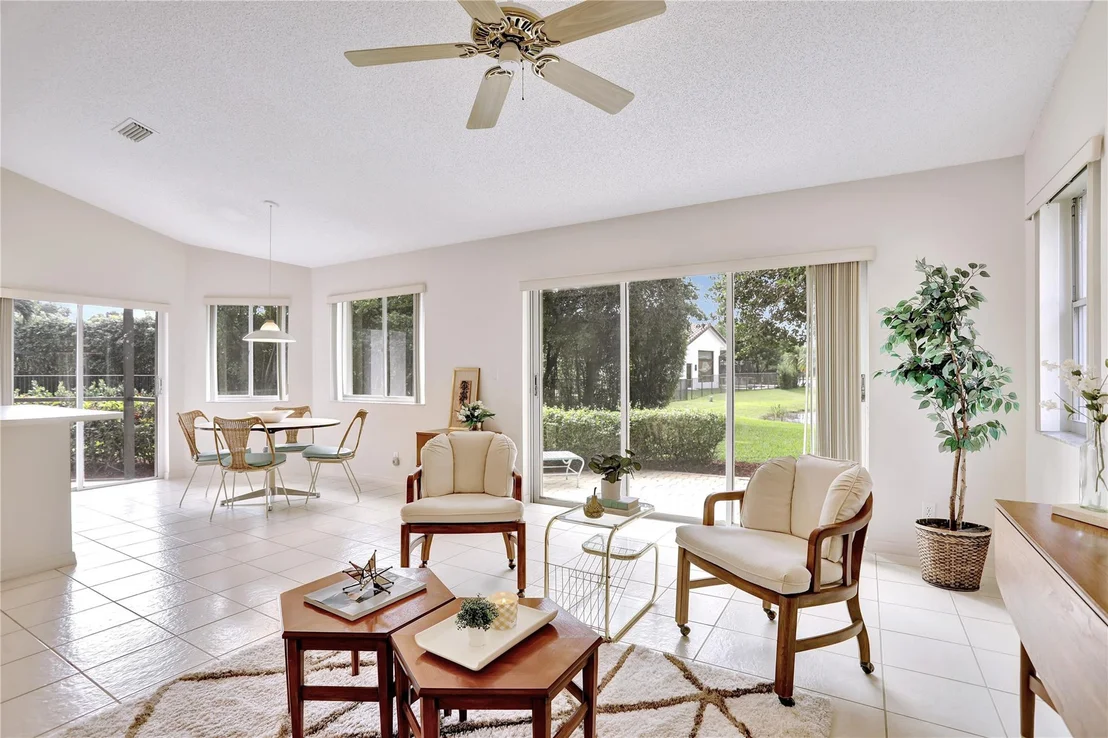 Photo of 804 Heron Road