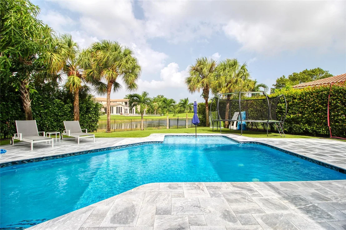 Photo of 9551 Eden Manor
