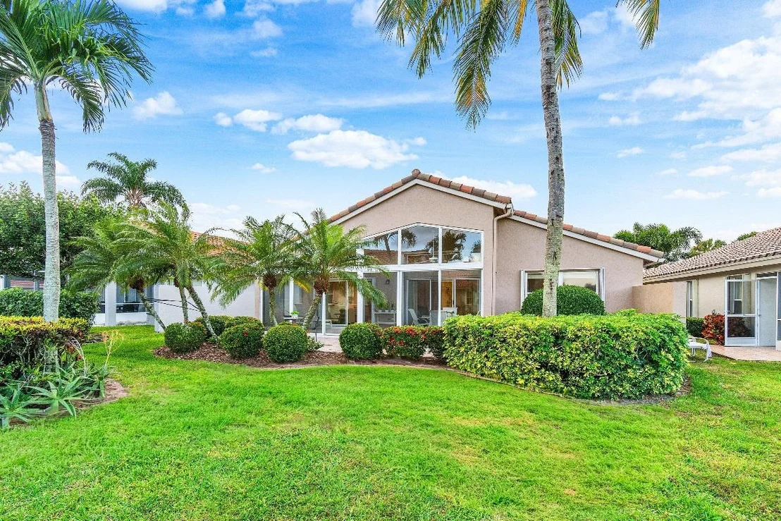 Photo of 6698 Sherbrook Drive