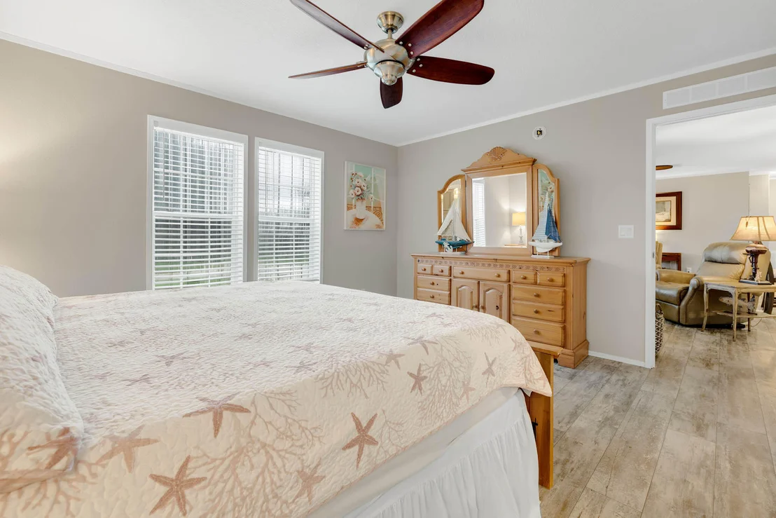 Photo of 3207 SE 27TH Street