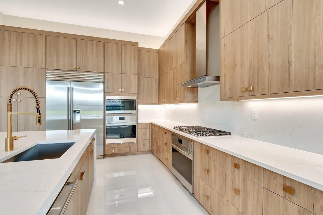 Photo of 9452 Riverside Park Drive