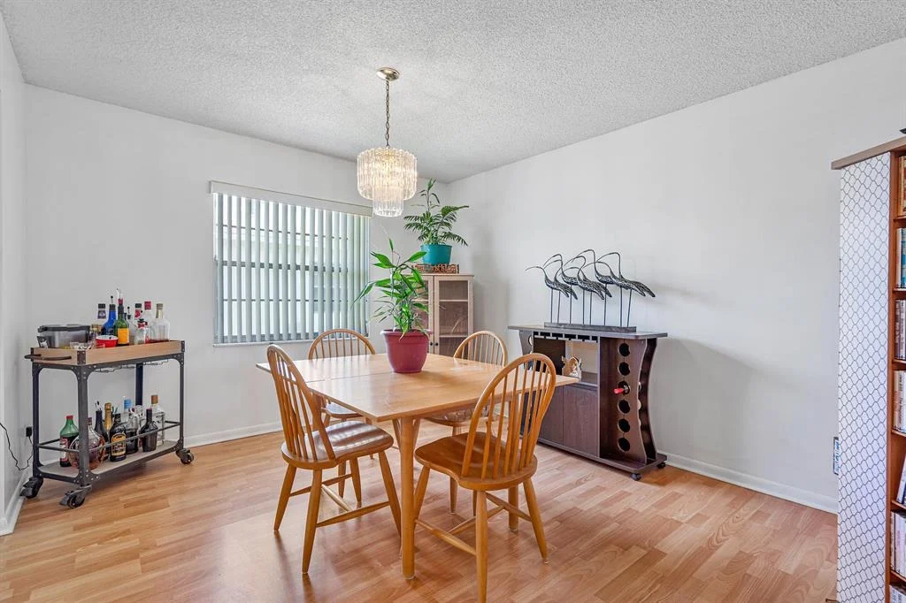 Photo of 6184 Stanley Lane