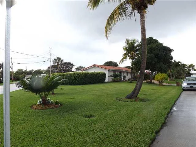 Photo of 2000 NE 30th Street