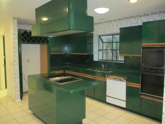Photo of 3850 Live Oak Boulevard