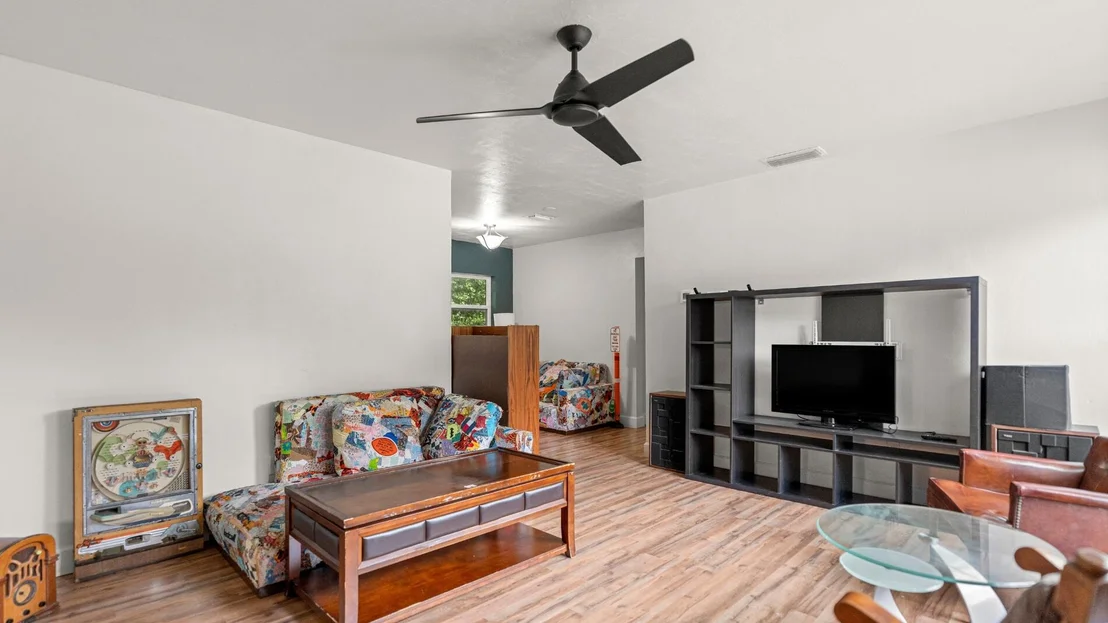 Photo of 1015 SE 10th Terrace