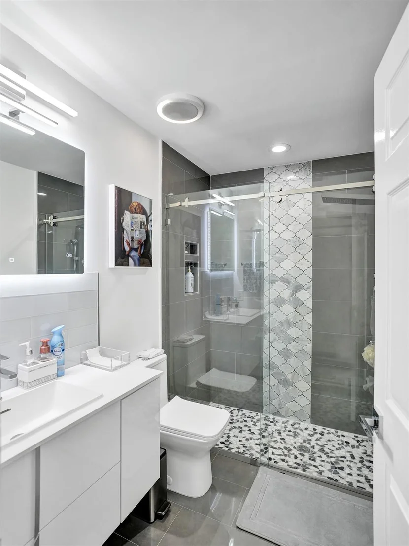 Photo of 10817 River Glenn Drive