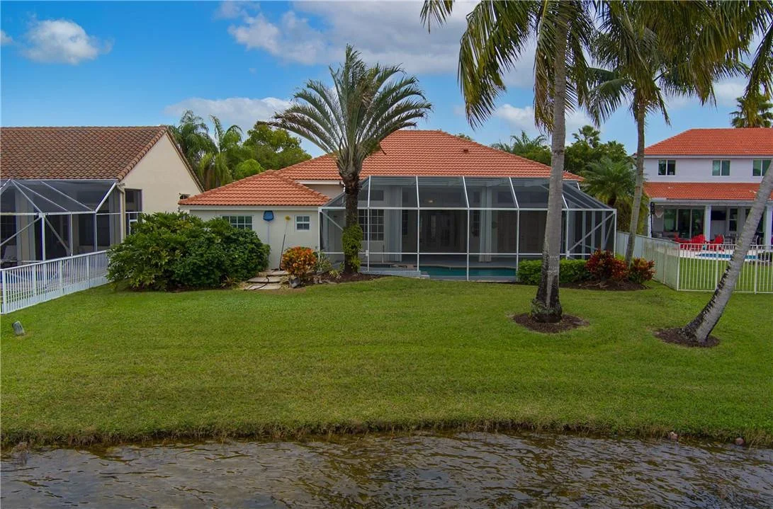 Photo of 787 Lake Boulevard