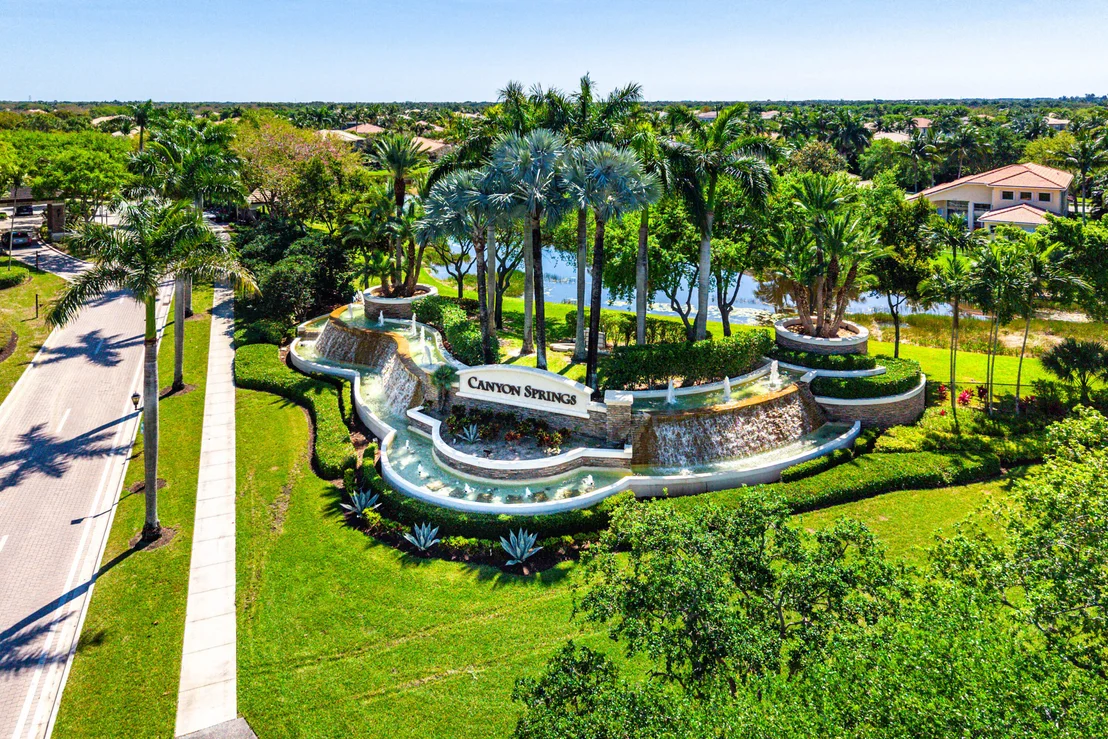 Photo of 8867 Starhaven Cove