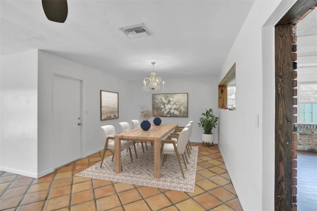 Photo of 341 SE 8th Street