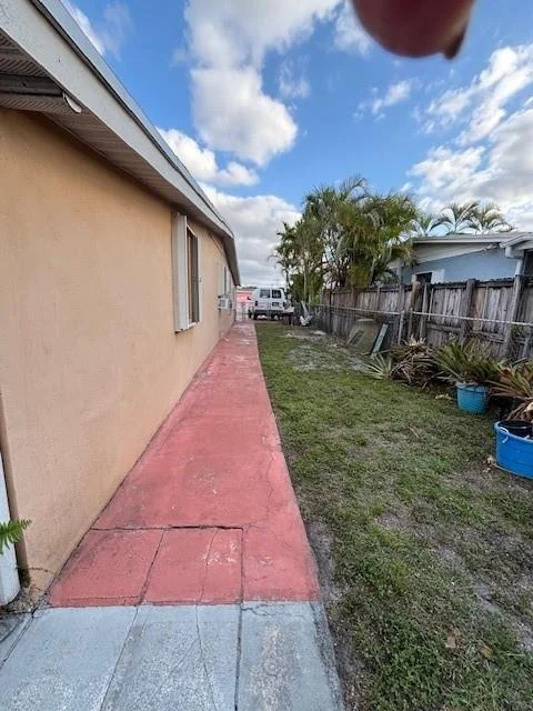 Photo of 1251 W 61st Place