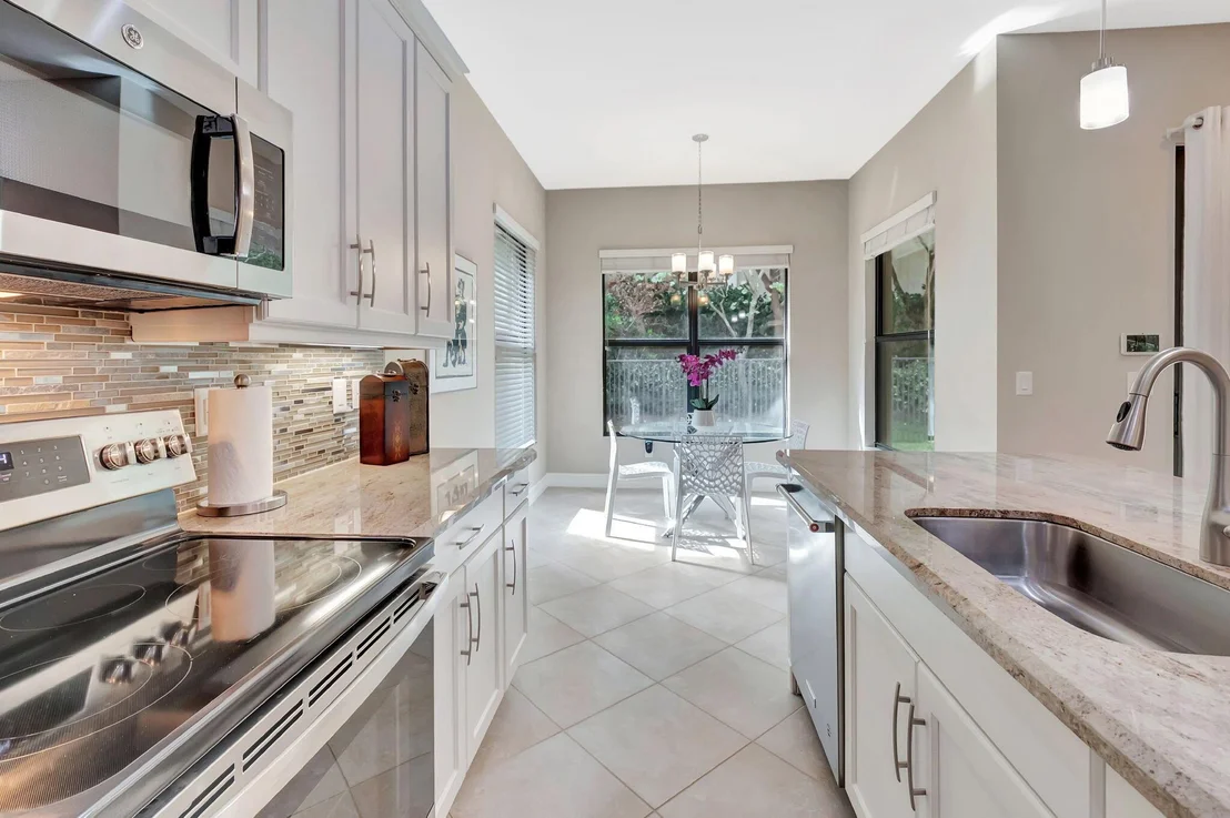 Photo of 13733 Moss Agate Avenue