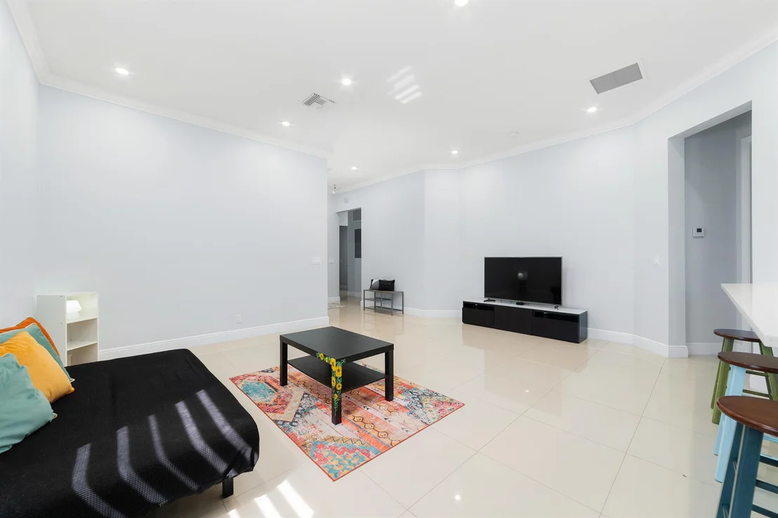 Photo of 328 Jackson Avenue