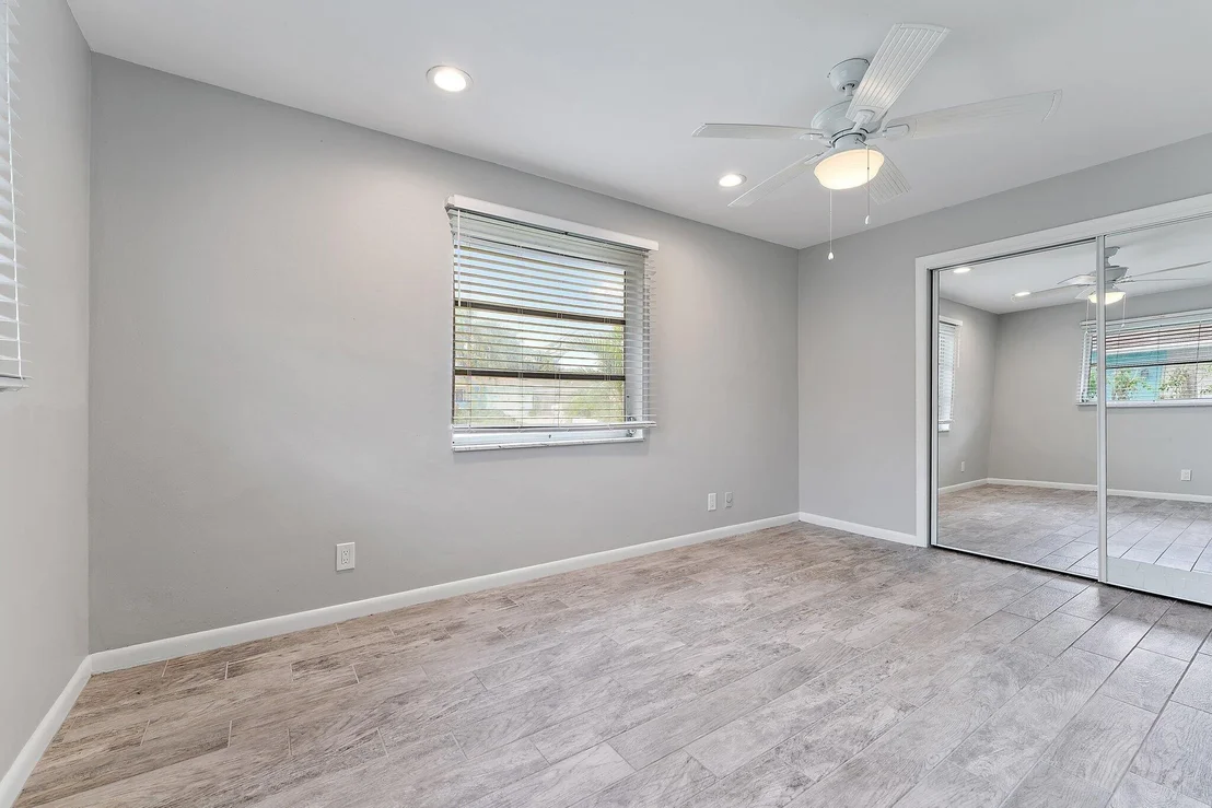 Photo of 538 Dover Road N