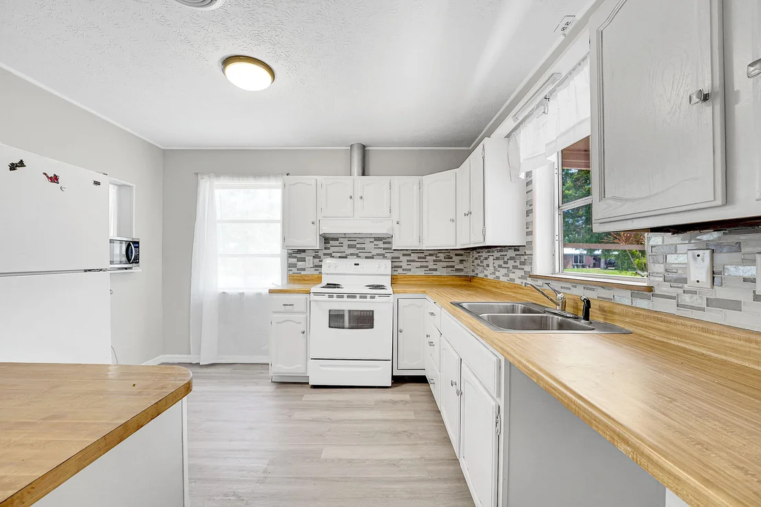 Photo of 5111 Palm Drive
