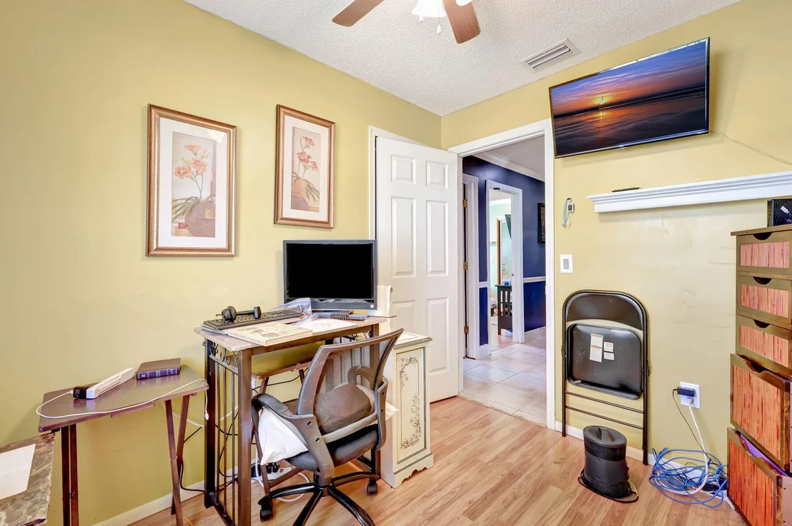 Photo of 5903 Sunset Boulevard