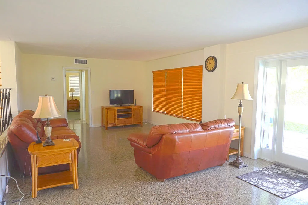 Photo of 731 Sunset Drive