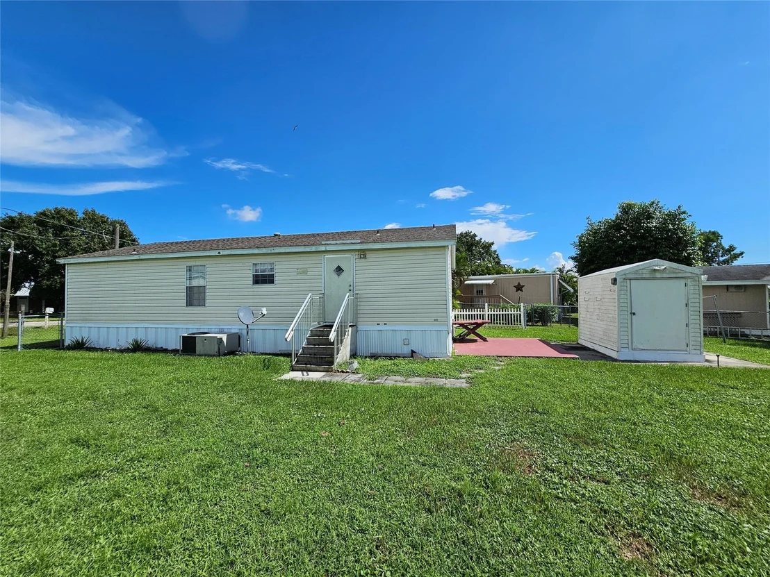 Photo of 1039 Peach Lane