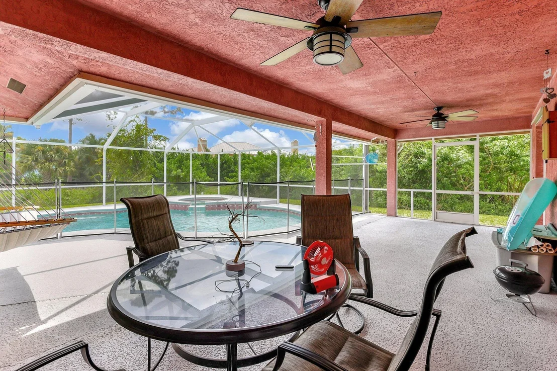 Photo of 1624 SW Gregor Way Way