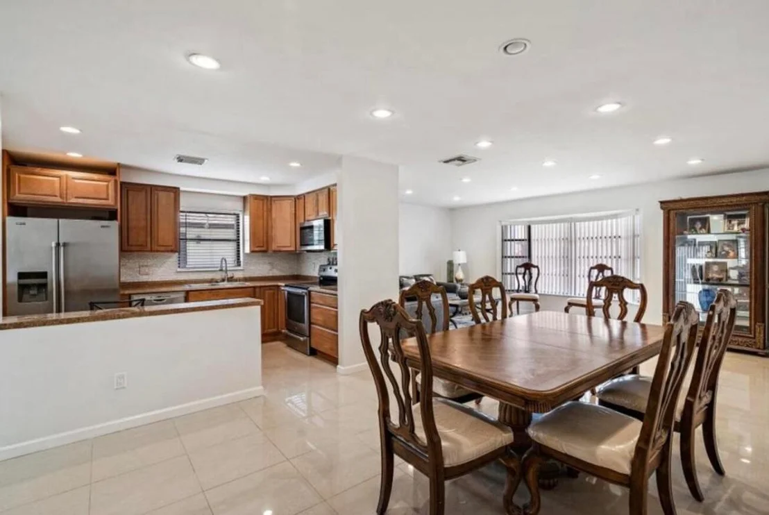 Photo of 6089 Glentree Lane