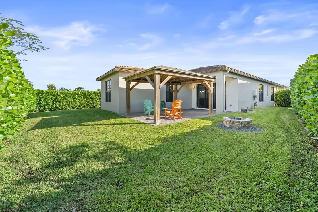 Photo of 5503 Starfish Road