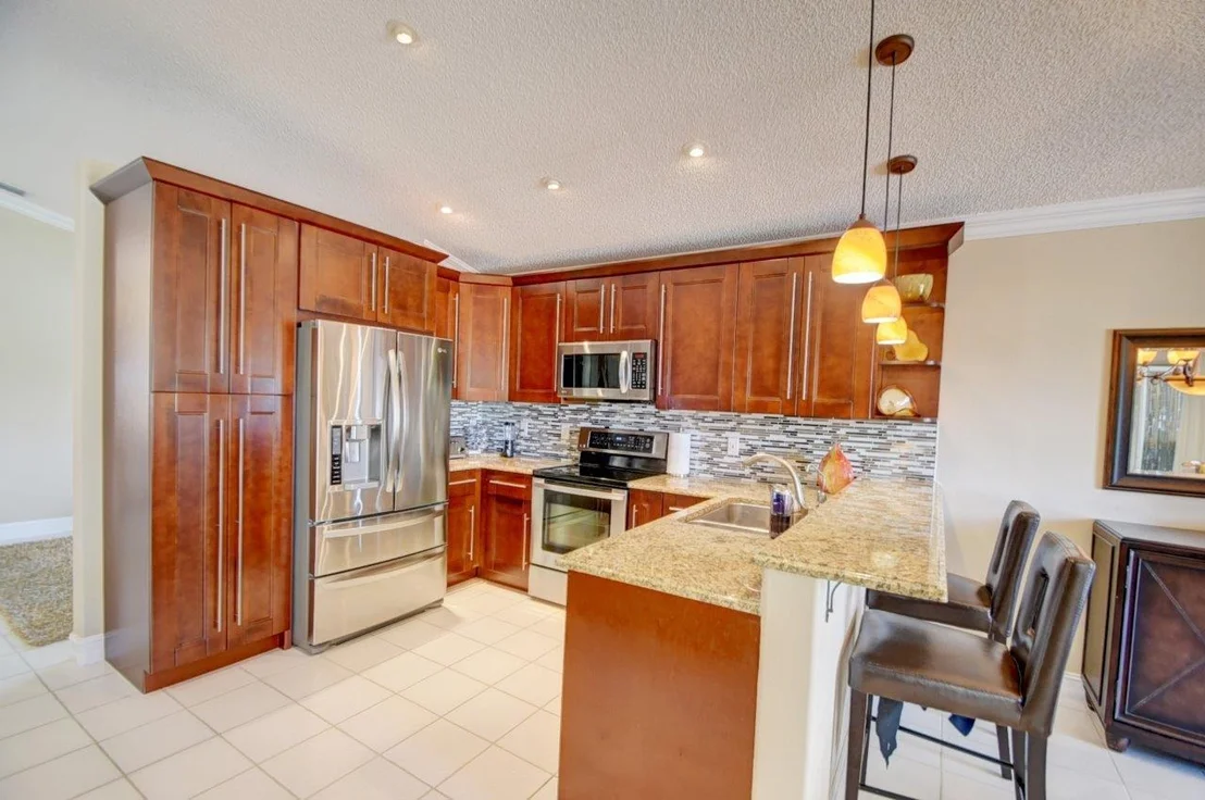 Photo of 4699 NW 7th Place
