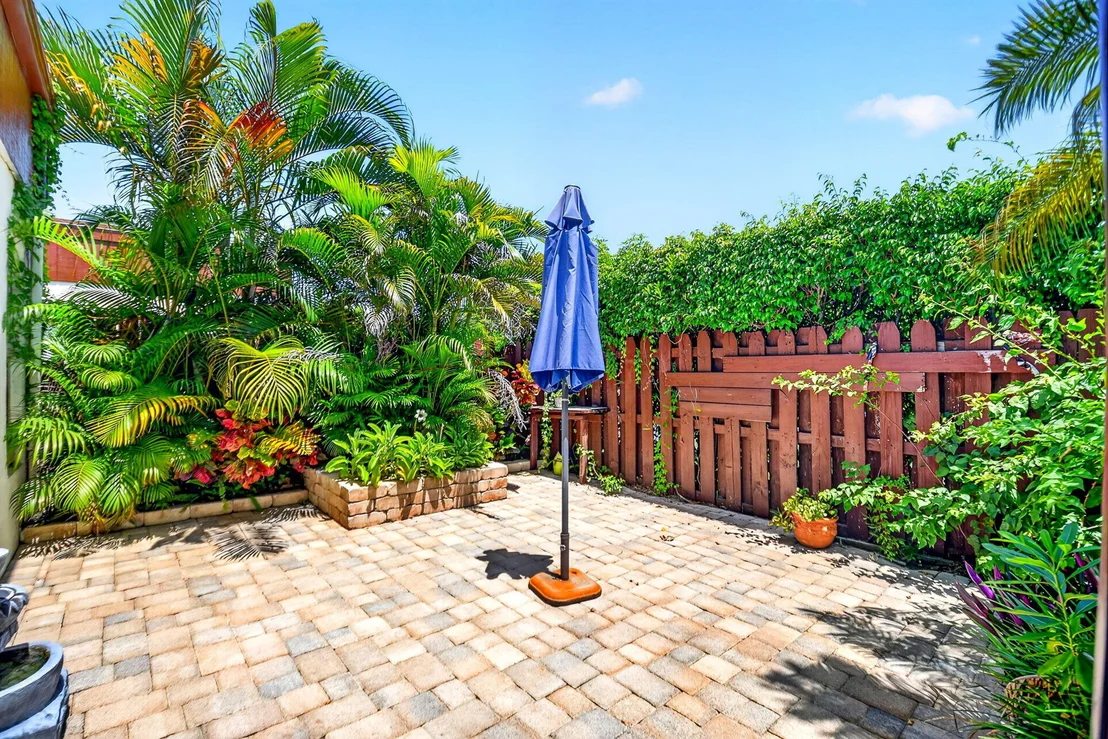Photo of 6747 Starkeys Place