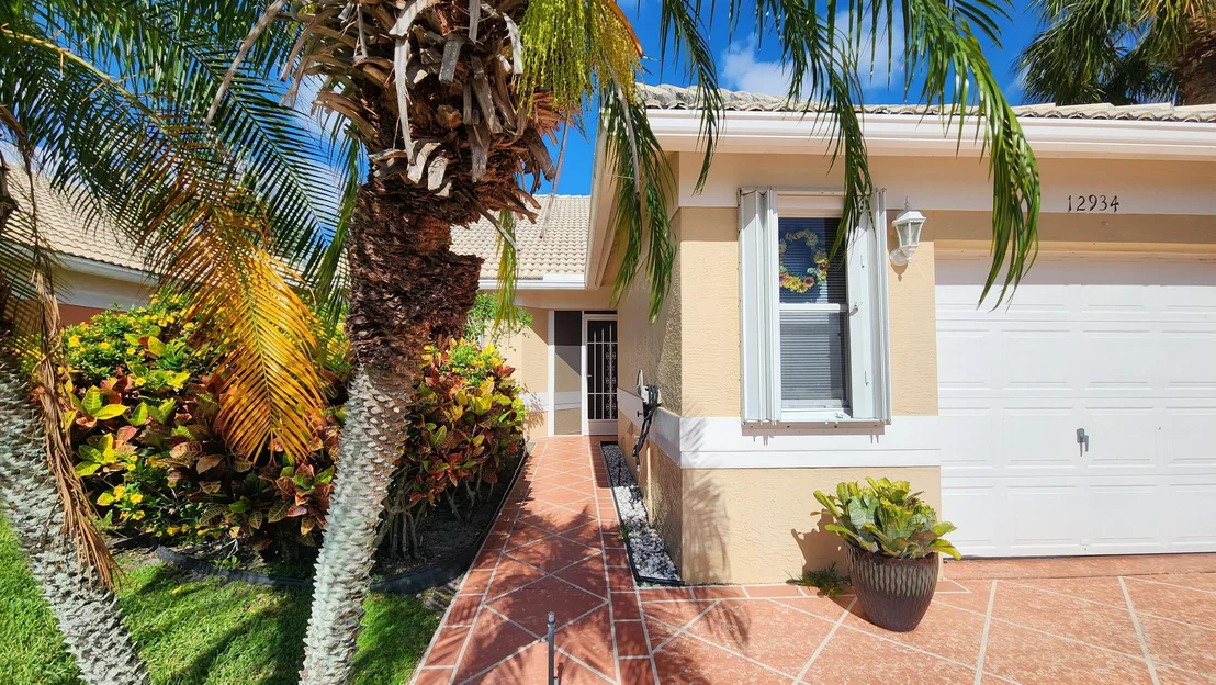 Photo of 12934 Hampton Lakes Circle