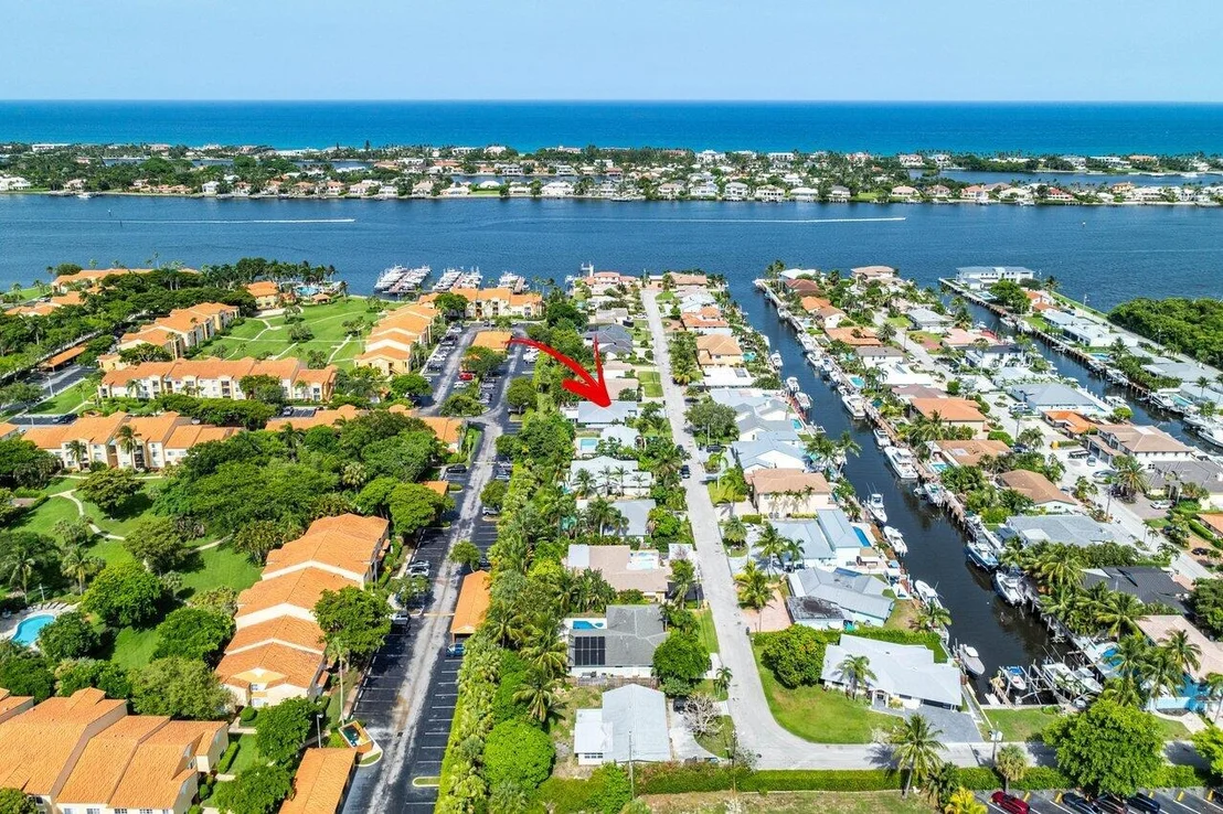 Photo of 130 Lucina Drive