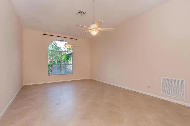 Photo of 11516 Hawk Hollow