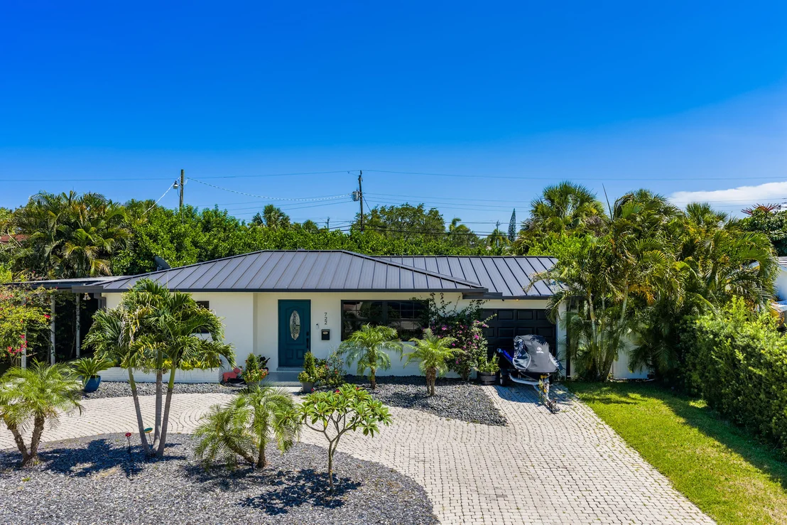 Photo of 722 Greenbriar Drive