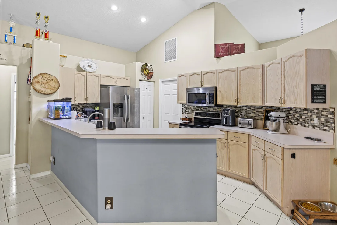 Photo of 6434 Mandarin Boulevard