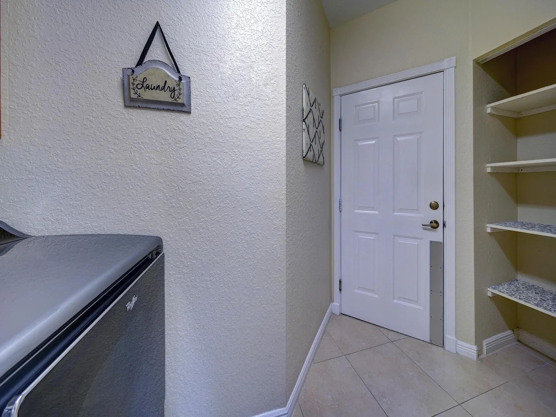 Photo of Unit 103 at 7811 Exeter Boulevard