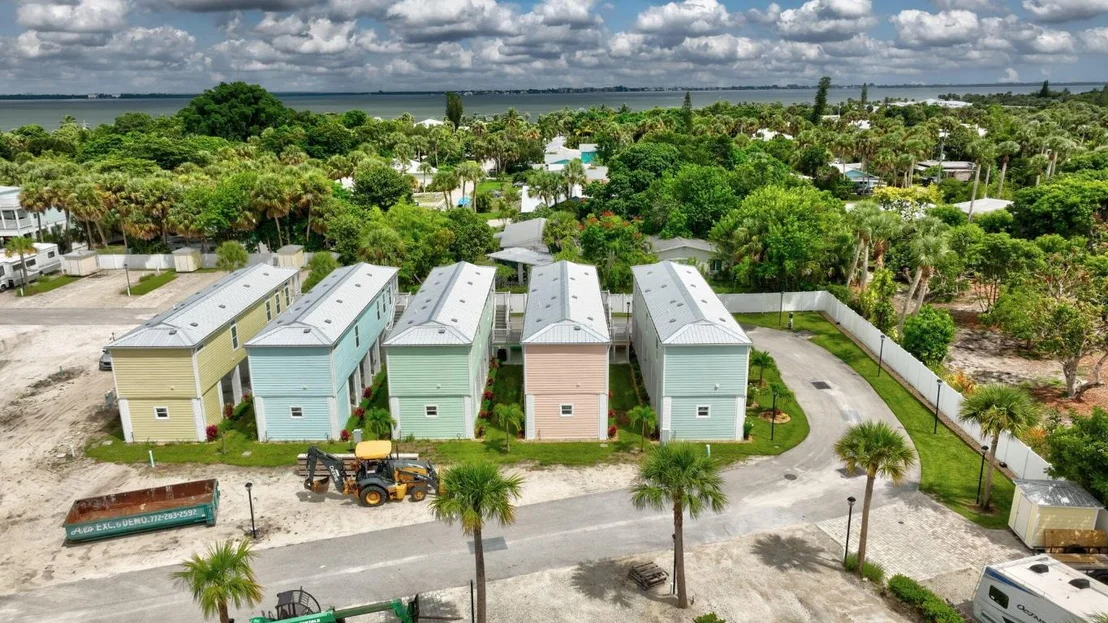 Photo of 301 NE Coastal Drive