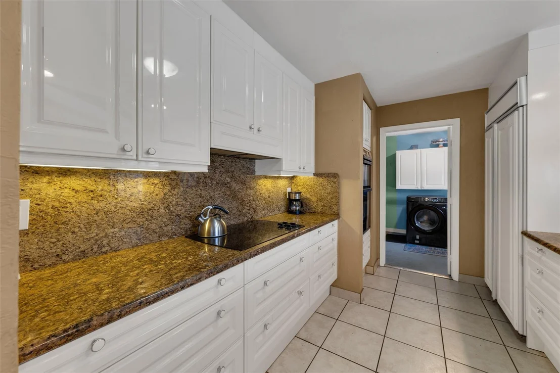 Photo of 2919 Cormorant Road