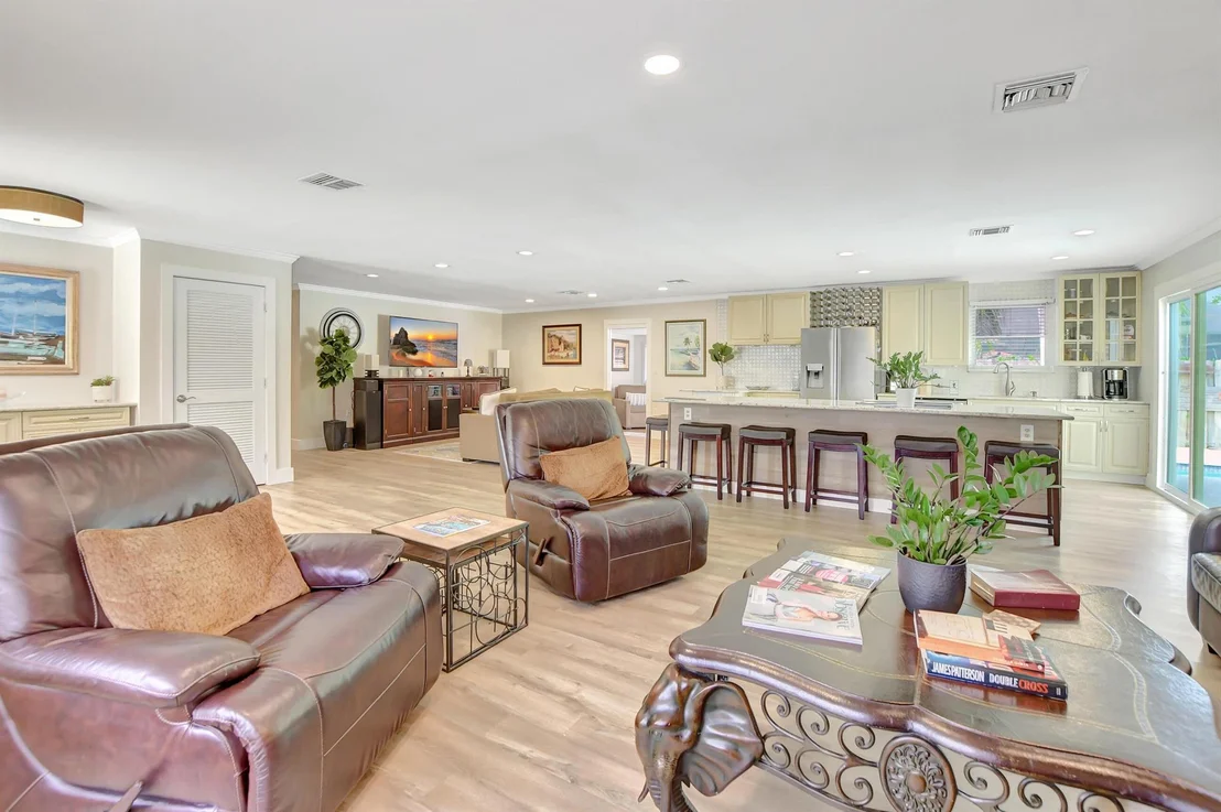 Photo of 1599 Isabel Este Road